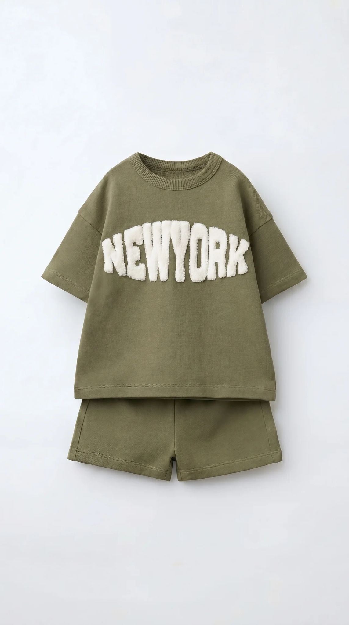 Erkek Çocuk Pamuklu Yeşil New York Yazı Aplikeli T-shirt Şort Takım