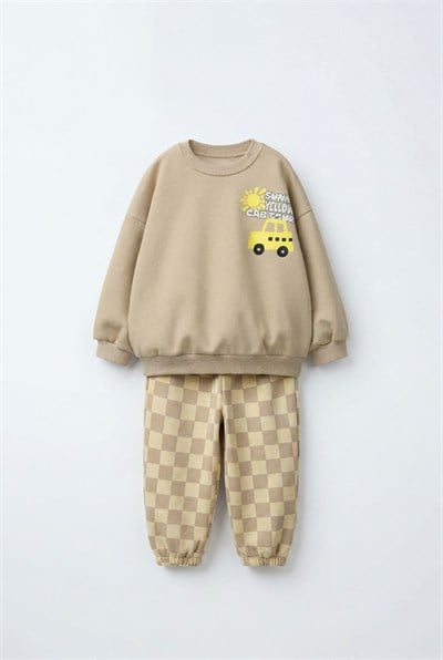 Çocuk Baskılı Bej Sweatshirt ve Dama Desenli Eşofman Altı Takımı