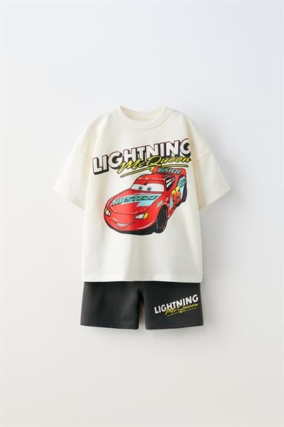 Erkek Çocuk Pamuklu Krem Lightning McQueen Baskılı T-shirt ve Siyah Şort Takım