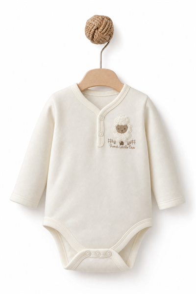 Bebek Pamuklu Kuzu Nakışlı Ekru Body Patikli Pantolon ve Bere Takımı