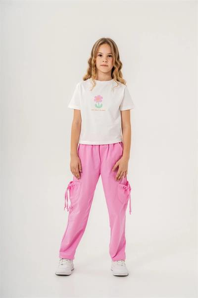 Kız Çocuk Pamuklu Beyaz Çiçek Baskılı T-shirt ve Pembe Cepli Pantolon Takım