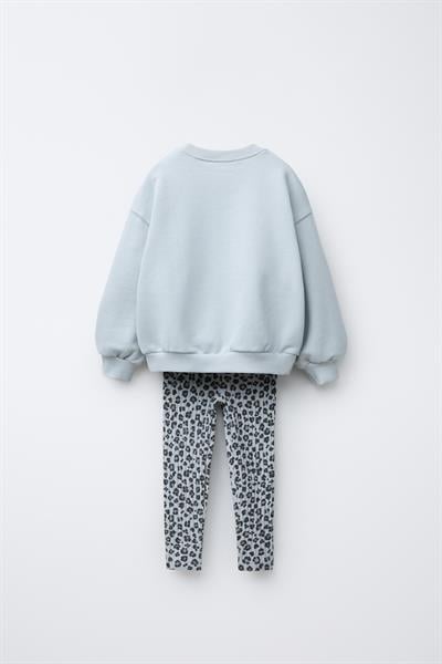 Kız Çocuk Pamuklu Buz Mavi Sweatshirt ve Leopar Desenli Tayt Takımı - Kalp Baskılı