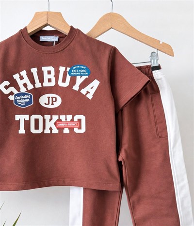Erkek Çocuk Pamuklu Kiremit Tokyo Baskılı T-Shirt ve Eşofman Takım