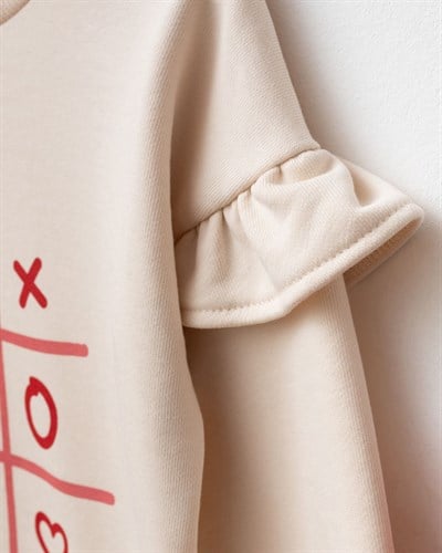Kız Çocuk Pamuklu Kalp Baskılı Ekru Sweatshirt ve Kırmızı Tayt Takımı