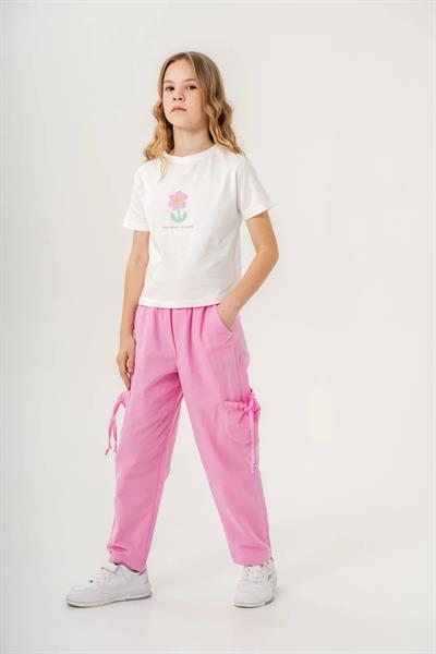 Kız Çocuk Pamuklu Beyaz Çiçek Baskılı T-shirt ve Pembe Cepli Pantolon Takım