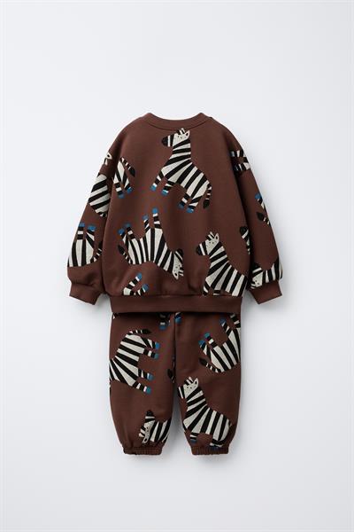 Erkek Çocuk Pamuklu Kahverengi Zebra Desenli Sweatshirt ve Eşofman Altı Takım – Günlük Rahat Kombin