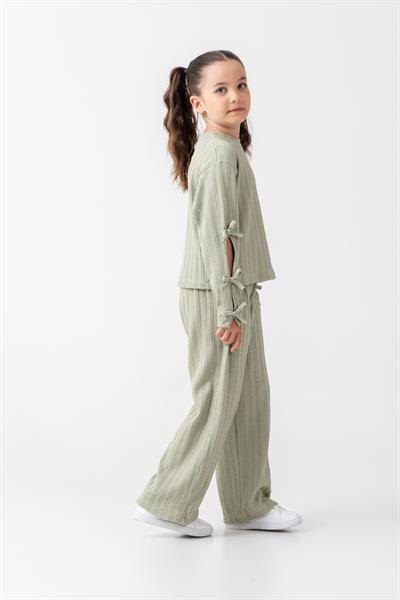 Kız Çocuk Pamuklu Yeşil Bağcıklı Kol Detaylı Takım – Düz Paça