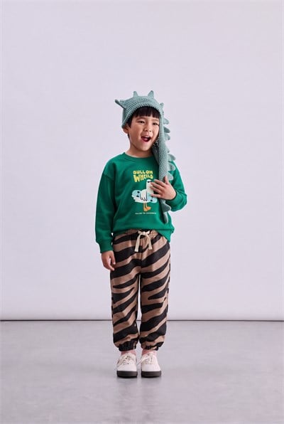 Çocuk Pamuklu Oversize Baskılı Yeşil Sweatshirt ve Desenli Eşofman Altı Takımı