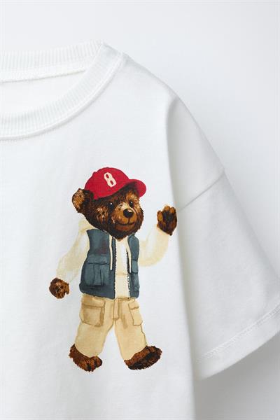 Erkek Çocuk Pamuklu Beyaz Baskılı T-Shirt ve Çizgili Pantolon Takım
