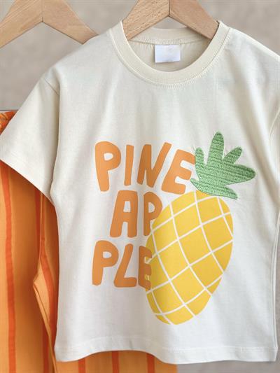 Unisex Çocuk Pamuklu Ekru Pineapple Sloganlı T-shirt ve Çizgili Bermuda Takım