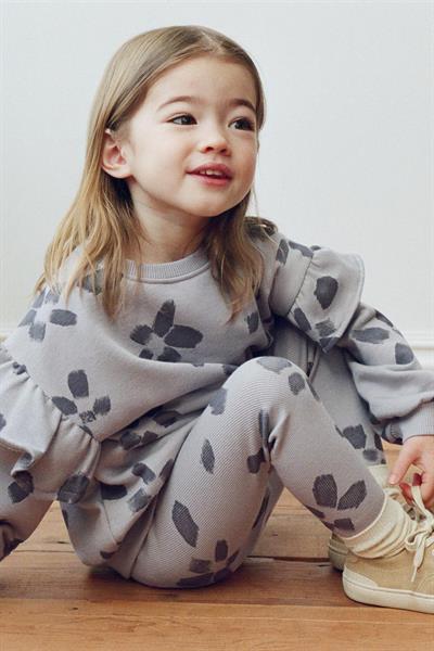 Kız Çocuk Pamuklu Gri Çiçek Desenli Sweatshirt ve Tayt Takım - Rahat Kesim, Fırfır Detaylı