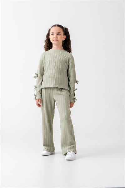 Kız Çocuk Pamuklu Yeşil Bağcıklı Kol Detaylı Takım – Düz Paça