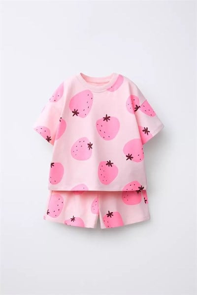 Kız Çocuk Pamuklu Pembe Çilek Desenli T-shirt Şort Takım