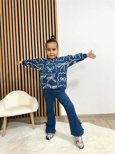 Kız Çocuk Pamuklu Lacivert Fiyonk Desenli Sweatshirt ve Volan Paça Eşofman Takımı
