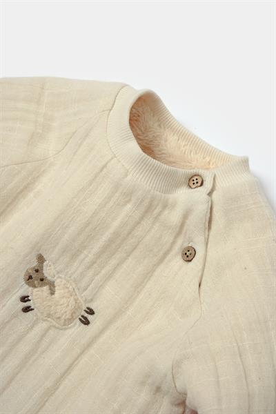 Unisex Bebek Pamuklu Ekru Kuzu Nakışlı Uzun Kollu Müslin Takım - Kışlık İç Astarlı