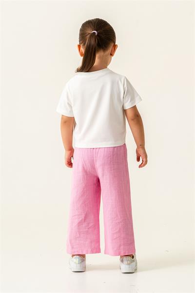 Kız Çocuk Beyaz Çiçek Baskılı Tişört ve Pembe Keten Pantolon Takımı 