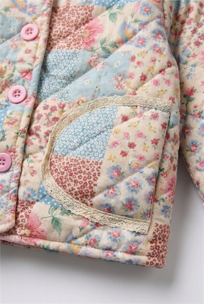 Kız Çocuk Patchwork Desenli Kapitone Ceket