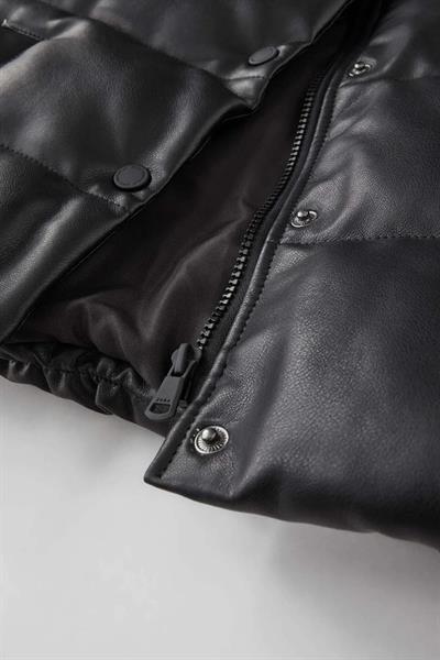 Unisex Çocuk Deri Görünümlü Siyah Şişme Mont - Dolgulu ve Cepli Tasarım