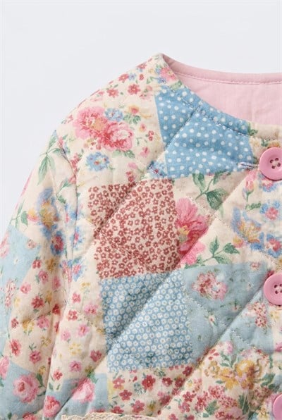 Kız Çocuk Patchwork Desenli Kapitone Ceket