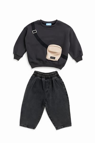 Erkek Çocuk Pamuklu Siyah Çantalı Sweatshirt ve Geniş Paça Pantolon Takım – Günlük Rahat Stil