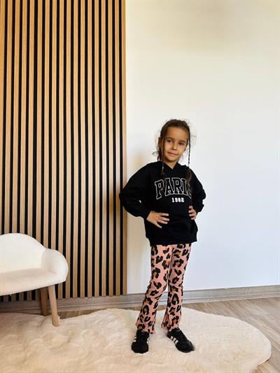 Kız Çocuk Pamuklu Siyah Kapüşonlu Sweatshirt Leopar Desenli Pantolon Takım