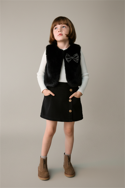 Kız Çocuk Pamuklu Siyah Fiyonklu 3lü Yelekli Etekli Takım – Zarif Günlük Kombin