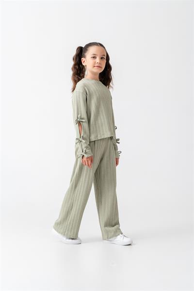 Kız Çocuk Pamuklu Yeşil Bağcıklı Kol Detaylı Takım – Düz Paça