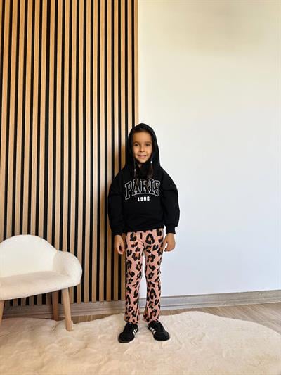 Kız Çocuk Pamuklu Siyah Kapüşonlu Sweatshirt Leopar Desenli Pantolon Takım