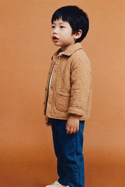 Erkek Çocuk Pamuklu Camel Kapitone Ceket T-Shirt Jean Pantolon Takım