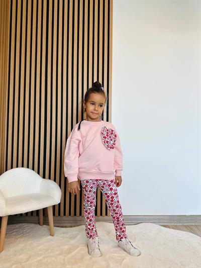 Kız Çocuk Pamuklu Pembe Kalp Desenli Sweatshirt ve Çiçekli Tayt Takım