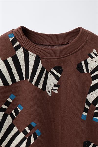 Erkek Çocuk Pamuklu Kahverengi Zebra Desenli Sweatshirt ve Eşofman Altı Takım – Günlük Rahat Kombin