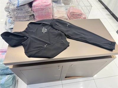 Çocuk Pamuklu Daily Core Baskılı Siyah Kapüşonlu Sweatshirt ve Eşofman Altı Takımı