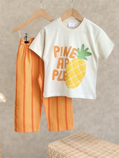 Unisex Çocuk Pamuklu Ekru Pineapple Sloganlı T-shirt ve Çizgili Bermuda Takım
