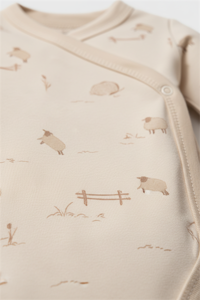 Unisex Bebek Pamuklu Bej Koyun Desenli 5li Yenidoğan Hastane Çıkış Seti