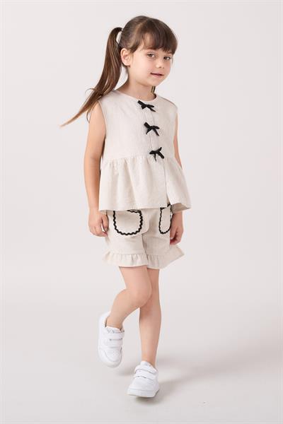 Kız Çocuk Keten Krem Fırfırlı Şort ve Fiyonklu Bluz Takım