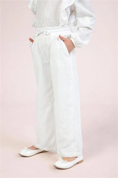 Kız Çocuk Pamuklu Beyaz Nakışlı Takım - Fırfırlı Bluz ve Bol Paça Pantolonlu