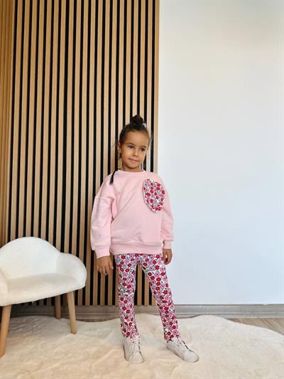 Kız Çocuk Pamuklu Pembe Kalp Desenli Sweatshirt ve Çiçekli Tayt Takım