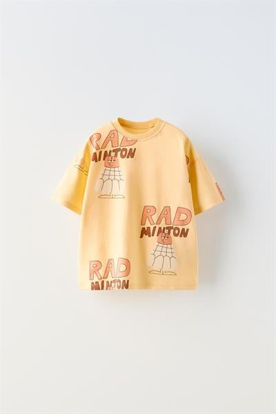 Erkek Çocuk Sarı Baskılı Tişört ve Çizgili Pantolon Takımı (2-9 Yaş)