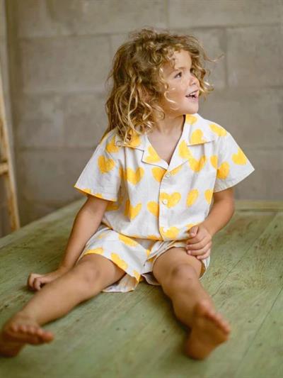 Kız Çocuk Kısa Kollu Düğmeli Gömlek ve Şort İkili Takım – Kalpli Desen