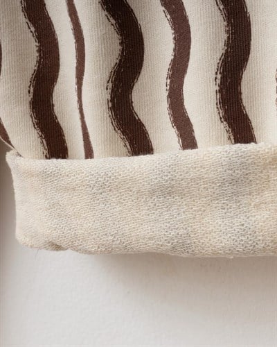 Çocuk Pamuklu Kahverengi Yazı Detaylı Sweatshirt ve Çizgili Eşofman Takımı