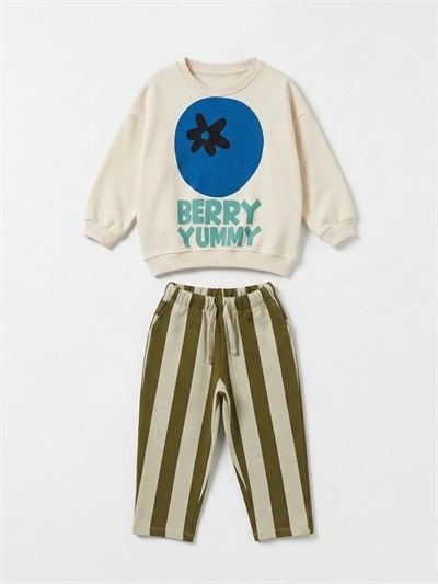 Çocuk Yaban Mersini Baskılı Ekru Sweatshirt ve Yeşil Çizgili Eşofman Takımı