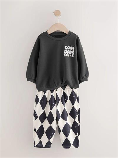 Unisex Çocuk Pamuklu Siyah Yazı Baskılı Sweatshirt ve Desenli Bermuda Takım