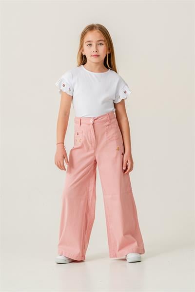 Kız Çocuk Pamuklu Beyaz Nakış Detaylı T-shirt ve Pembe Pantolon Takımı - Çiçek İşlemeli Şık Kombin