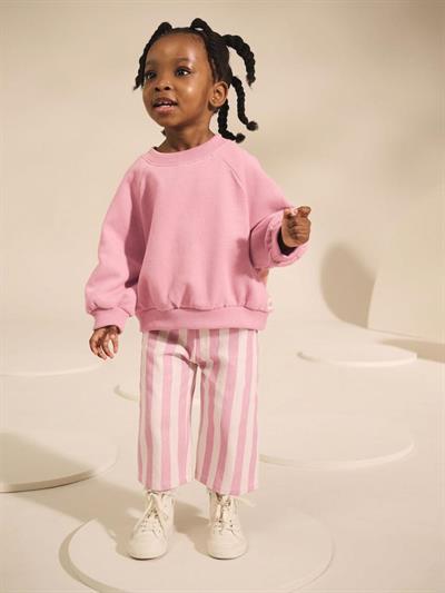 Kız Çocuk Pamuklu Pembe Sweatshirt ve Çizgili Geniş Paça Eşofman Alt-Üst Takım