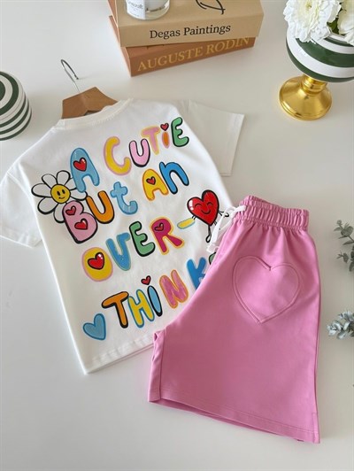 Kız Çocuk Pamuklu Ekru Pembe Kalp Detaylı Baskılı Tişört Şort Takım