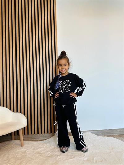 Kız Çocuk Pamuklu Siyah Fiyonklu İncili Şerit Detaylı Eşofman Takım