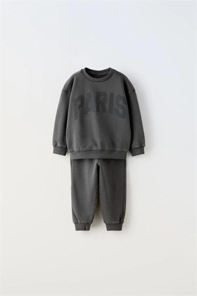 Çocuk Paris Yazı Baskılı Sweatshirt ve Eşofman Altı Takımı