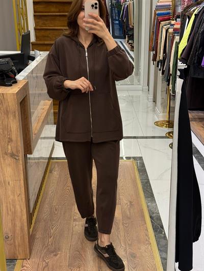 BOMBELİ KONİK PANTOLONLU TAKIM