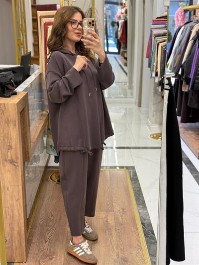 KESİK DETAYLI PANTOLONLU TAKIM