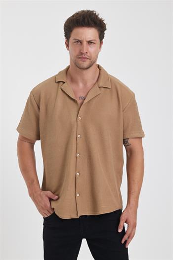 Erkek Pamuklu Esnek Küba Yaka Kısa Kol Gömlek KARAMEL